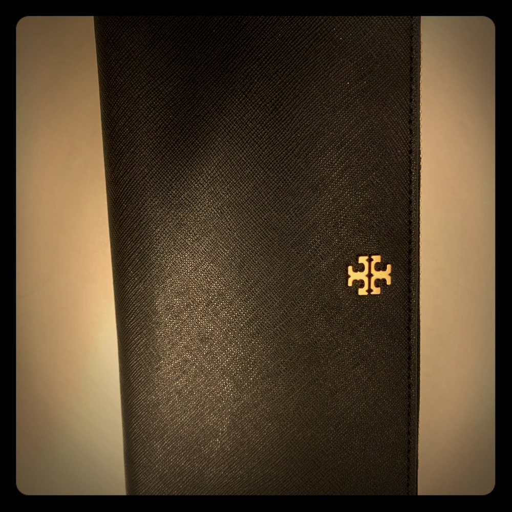 Tory Burch wallet